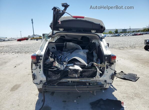 5TDFZRBH8LS034342 2020 TOYOTA HIGHLANDER White Rear view