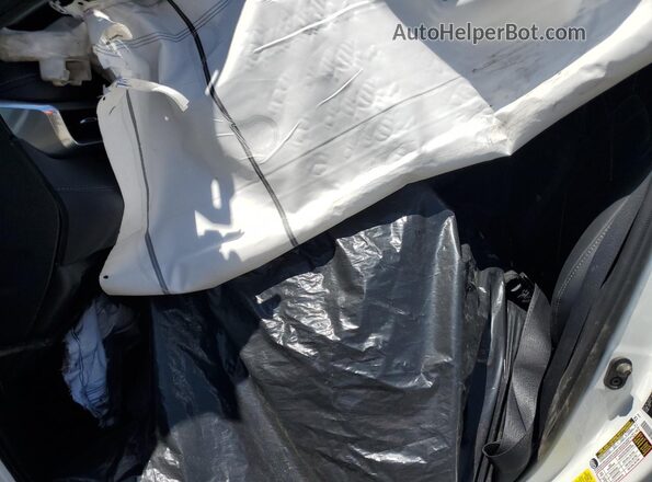 5TDFZRBH8LS034342 2020 TOYOTA HIGHLANDER White Front interior view