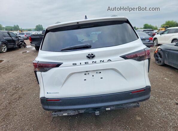 5TDGSKFC5TS245335 2026 TOYOTA SIENNA White Вид ззаду