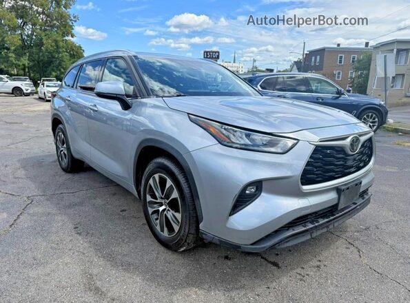 5TDGZRAH2LS502152 2020 TOYOTA HIGHLANDER Silver Передня права чверть