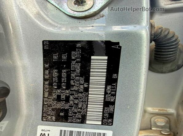 5TDGZRAH2LS502152 2020 TOYOTA HIGHLANDER Silver Вид задньої частини салону