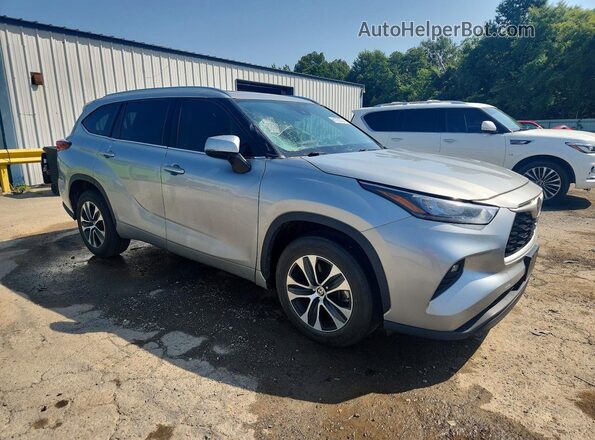 5TDGZRAH3LS508445 2020 TOYOTA HIGHLANDER Silver Przód prawy
