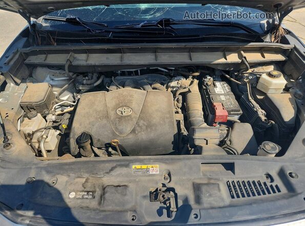 5TDGZRAH3LS508445 2020 TOYOTA HIGHLANDER Silver Widok komory silnika
