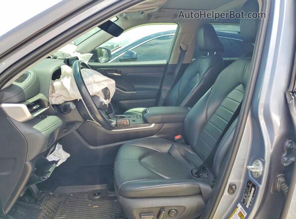5TDGZRAH4MS080905 2021 TOYOTA HIGHLANDER Blue Front interior view