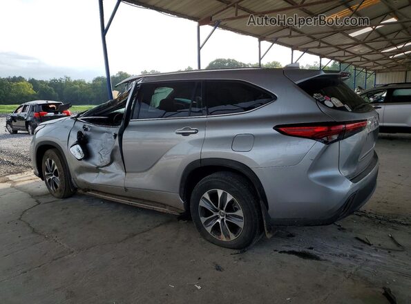 5TDGZRAH9MS050377 2021 TOYOTA HIGHLANDER Серебряный Задняя левая четверть