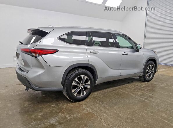 5TDGZRAHXLS001753 2020 TOYOTA HIGHLANDER Silver Rear right