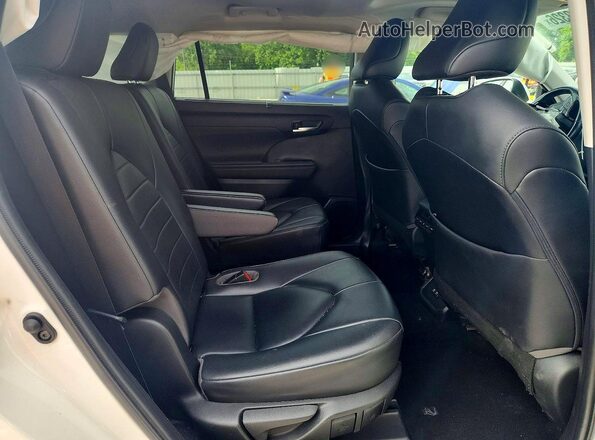 5TDGZRBH0LS022545 2020 TOYOTA HIGHLANDER White Widok wnętrza z tyłu