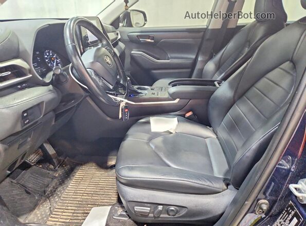5TDGZRBH0MS063615 2021 TOYOTA HIGHLANDER Blue წინა სალონის ხედი
