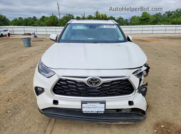 5TDGZRBH0MS128561 2021 TOYOTA HIGHLANDER White Front view