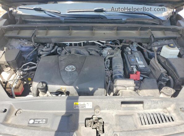 5TDGZRBH0MS533268 2021 TOYOTA HIGHLANDER Blue Vista interior trasera