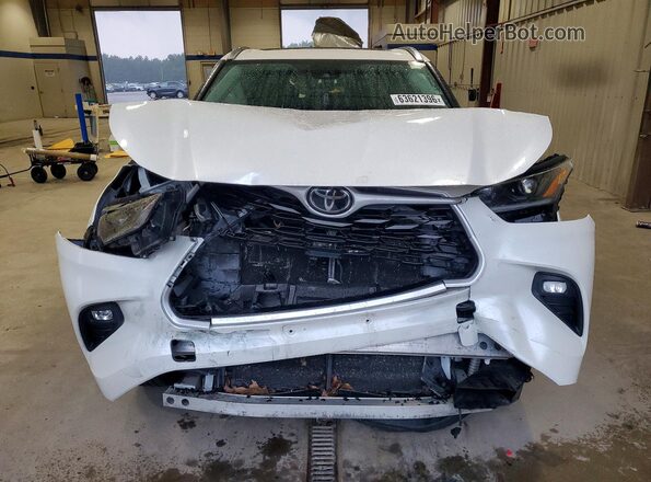 5TDGZRBH2MS094042 2021 TOYOTA HIGHLANDER White Front view