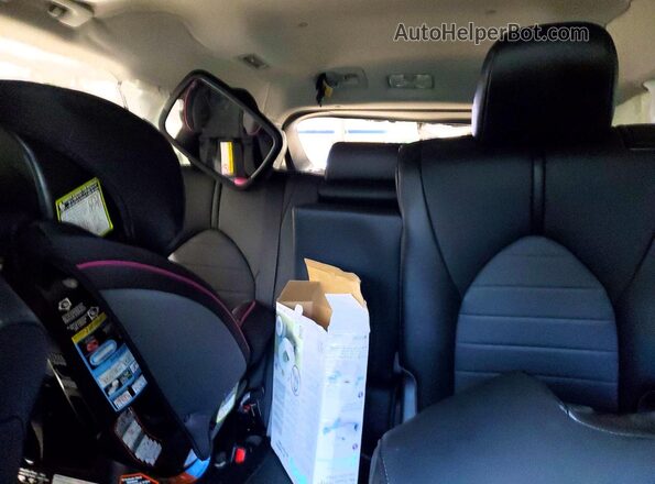 5TDGZRBH2MS094042 2021 TOYOTA HIGHLANDER White Rear seats view