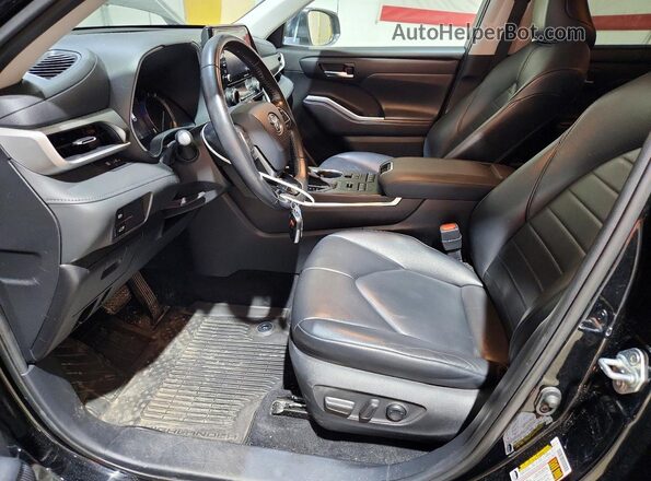 5TDGZRBH3MS556673 2021 TOYOTA HIGHLANDER Black Սալոնի դիմացի տեսք