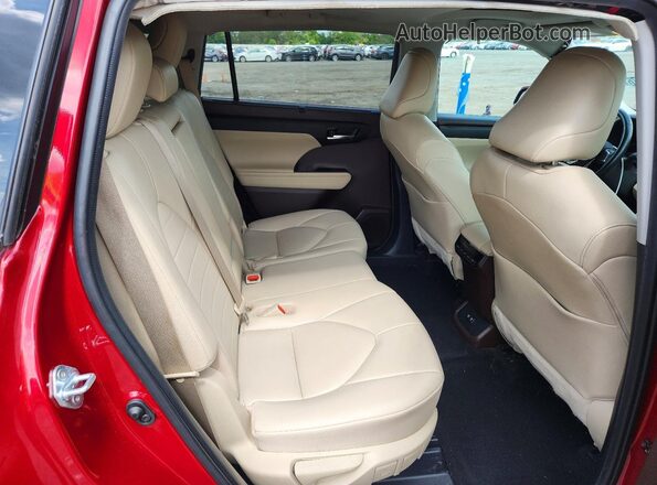 5TDGZRBH4MS532995 2021 TOYOTA HIGHLANDER Brown Widok wnętrza z tyłu
