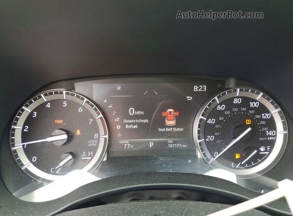 5TDGZRBH6NS583772 2022 TOYOTA HIGHLANDER Silver Вид щитка приладів