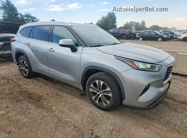 5TDGZRBH7LS029783 2020 TOYOTA HIGHLANDER Silver Դիմացի տեսք