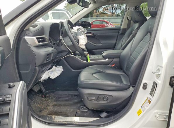 5TDGZRBH7NS248679 2022 TOYOTA HIGHLANDER White Widok wnętrza z przodu