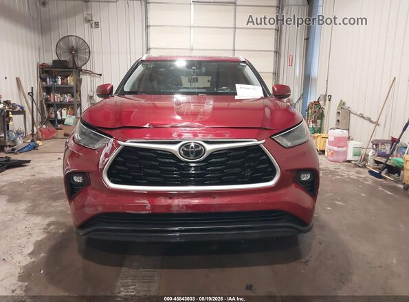 5TDGZRBH8NS188458 2022 TOYOTA HIGHLANDER Красный Вид задней части салона