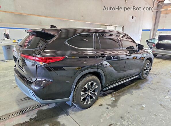 5TDGZRBHXLS046755 2020 TOYOTA HIGHLANDER Black უკანა მარჯვენა