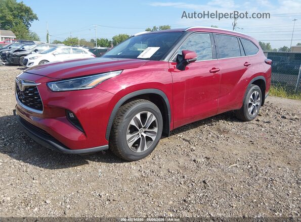 5TDGZRBHXMS138272 2021 TOYOTA HIGHLANDER Red Առջևի ձախ երեք քառորդ տեսարան