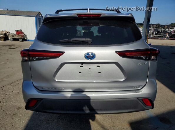5TDHARAH1MS506254 2021 TOYOTA HIGHLANDER Silver უკანა ხედი