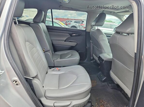 5TDHBRCH2MS522893 2021 TOYOTA HIGHLANDER Silver უკანა სალონის ხედი