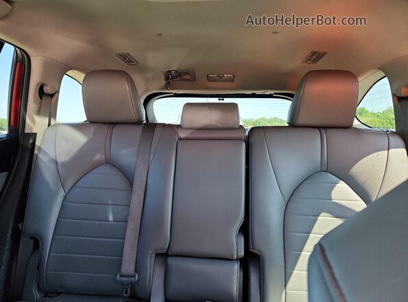 5TDHBRCH7MS051551 2021 TOYOTA HIGHLANDER Red Widok tylnych siedzeń