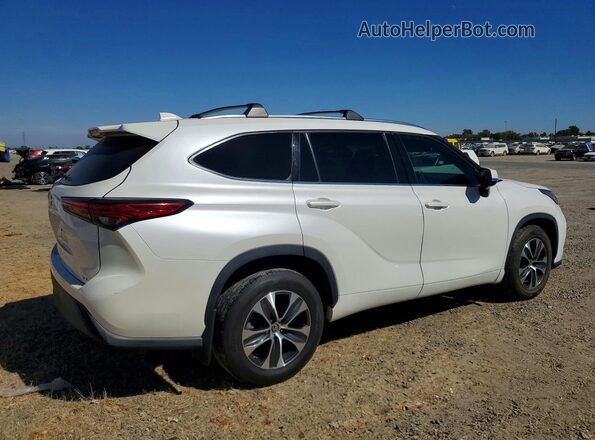 5TDHZRAH5MS514513 2021 TOYOTA HIGHLANDER Белый Задняя правая четверть