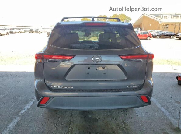 5TDHZRBH1LS030318 2020 TOYOTA HIGHLANDER Silver Widok z tyłu