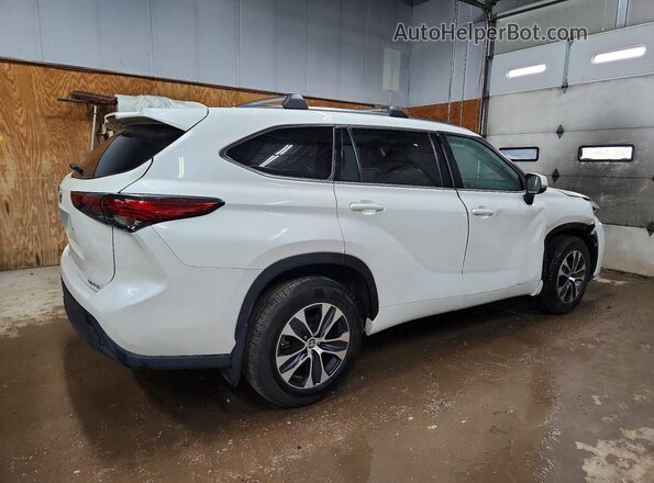 5TDHZRBH2MS134785 2021 TOYOTA HIGHLANDER Белый Задняя правая четверть