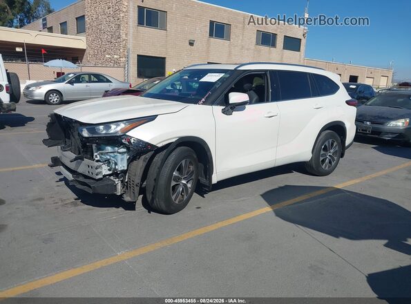 5TDHZRBH4LS505265 2020 TOYOTA HIGHLANDER White Vista tres cuartos delantera izquierda