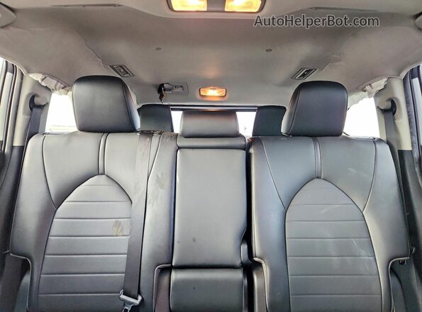 5TDHZRBH5LS501015 2020 TOYOTA HIGHLANDER Silver Widok tylnych siedzeń