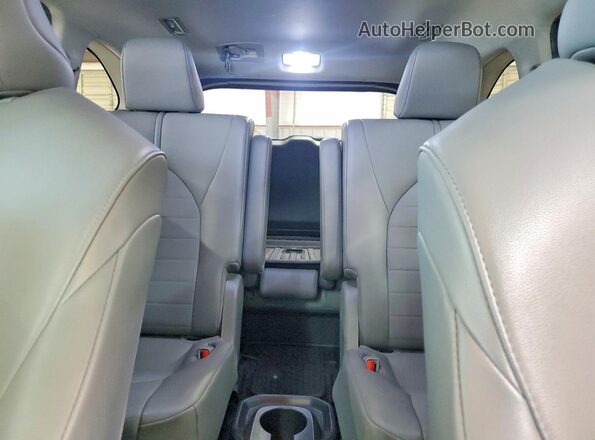 5TDHZRBH8LS012690 2020 TOYOTA HIGHLANDER Серебряный Вид задних сидений