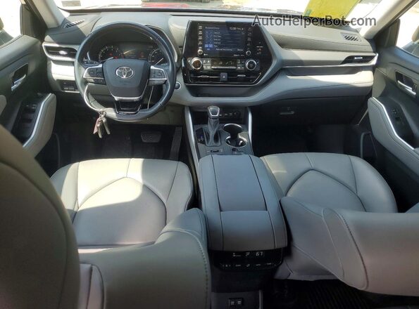 5TDHZRBH8MS104903 2021 TOYOTA HIGHLANDER Blue Widok deski rozdzielczej