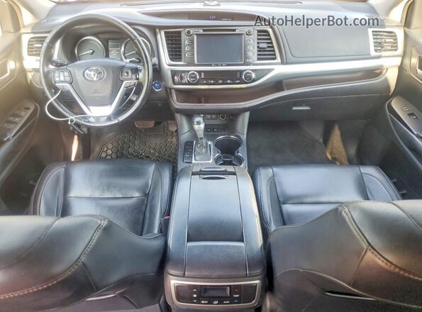 5TDJGRFH0JS040062 2018 TOYOTA HIGHLANDER Black Dashboard view