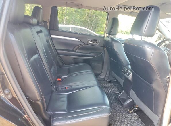5TDJGRFH0JS040062 2018 TOYOTA HIGHLANDER Black Rear interior view