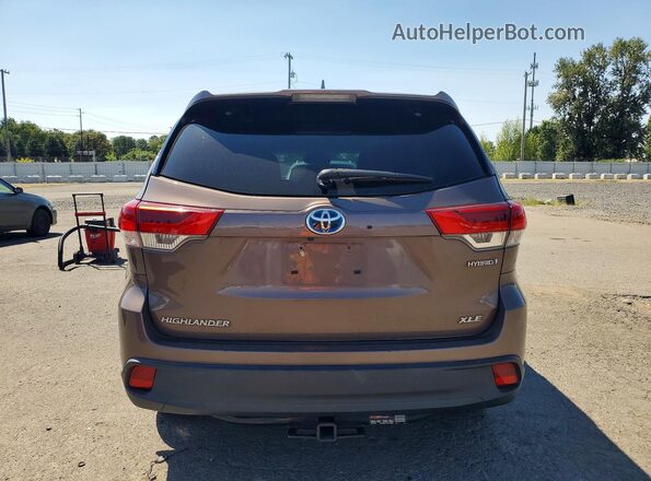 5TDJGRFH3JS040976 2018 TOYOTA HIGHLANDER Brown Հետևի տեսք