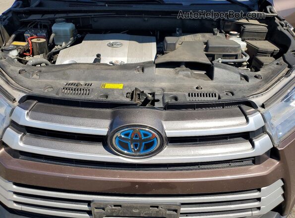 5TDJGRFH3JS040976 2018 TOYOTA HIGHLANDER Brown Շարժիչի բաժամունքի տեսք