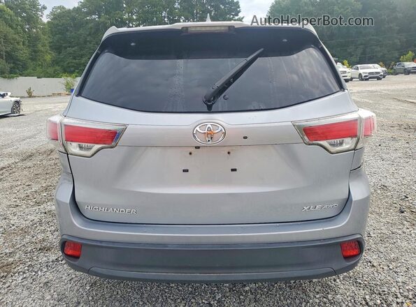 5TDJKRFH0GS248501 2016 TOYOTA HIGHLANDER Silver უკანა ხედი