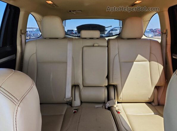 5TDJKRFH0GS283975 2016 TOYOTA HIGHLANDER Tan Вид задніх сидінь