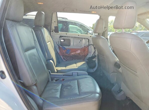 5TDJKRFH4GS317772 2016 TOYOTA HIGHLANDER Белый Вид задней части салона