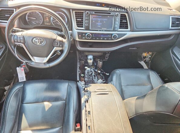 5TDJKRFH6GS237938 2016 TOYOTA HIGHLANDER Черный Вид панели приборов