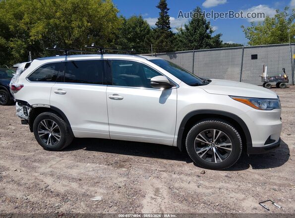 5TDJKRFHXGS286687 2016 TOYOTA HIGHLANDER White უკანა სალონის ხედი