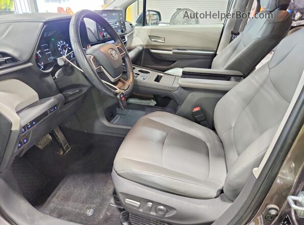 5TDJRKEC2MS047994 2021 TOYOTA SIENNA Gray Սալոնի դիմացի տեսք