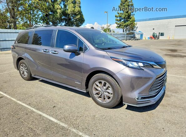 5TDJRKEC5MS003911 2021 TOYOTA SIENNA Gray Przód prawy