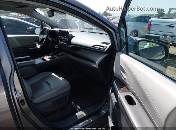 5TDJRKEC5NS101046 2022 TOYOTA SIENNA Gray წინა სალონის ხედი