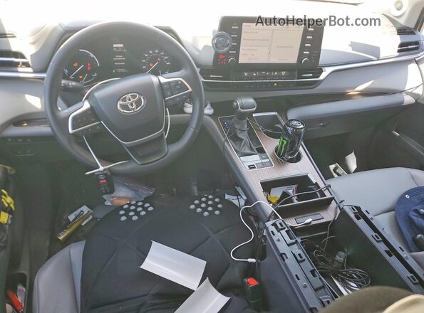 5TDJRKEC5PS153201 2023 TOYOTA SIENNA Белый Вид панели приборов
