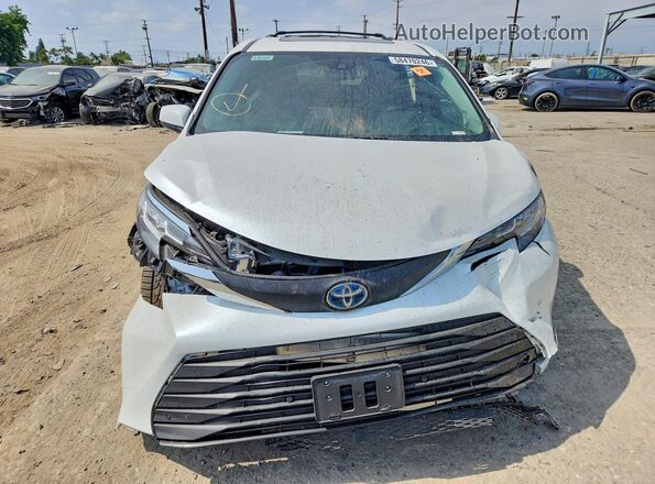 5TDJRKEC5PS153201 2023 TOYOTA SIENNA Белый Вид спереди