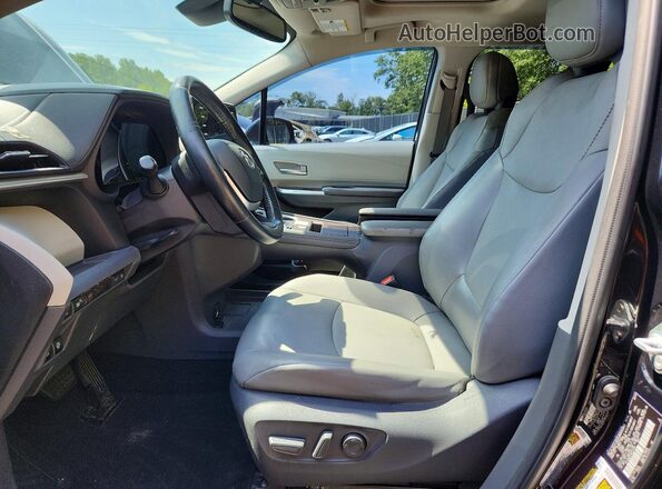 5TDJRKEC7MS027708 2021 TOYOTA SIENNA Black Front interior view