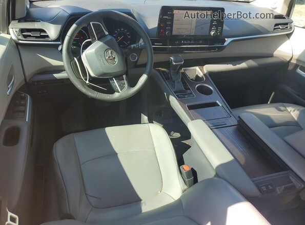 5TDJRKEC8MS046137 2021 TOYOTA SIENNA Gray წინა პანელის ხედი